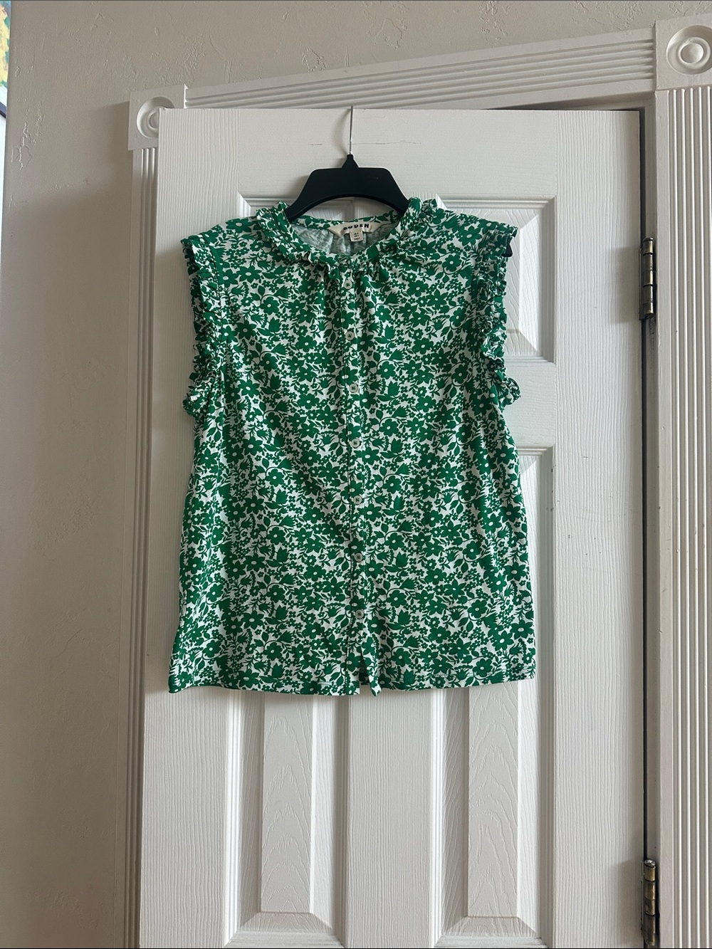Boden Green and White Floral Ruffle-Neck Sleeveless Top